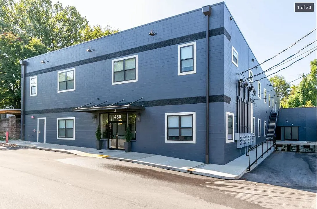 480 Skain St — Photo 1
