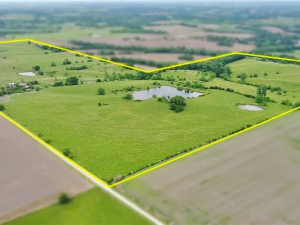 22000 Bell Dr, Browning, MO 64630