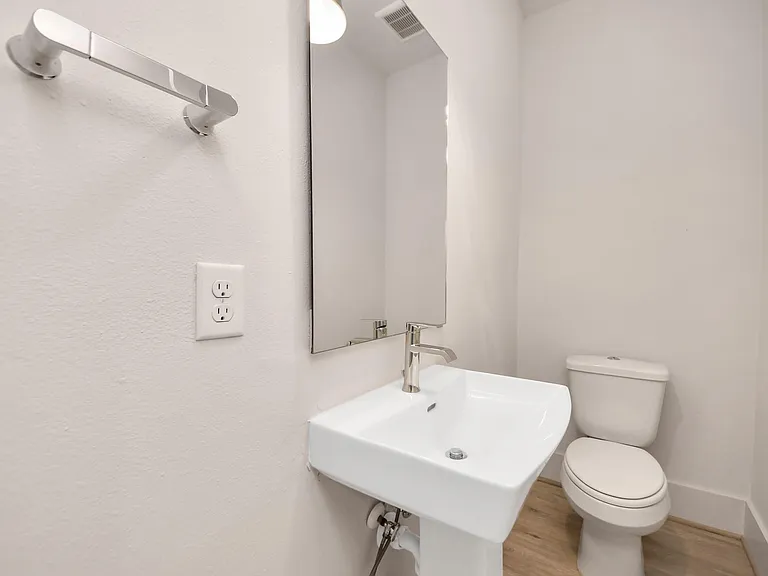 1044 Homer St — Photo 21