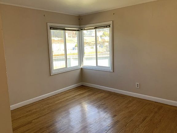 3rd image of 500 87th St