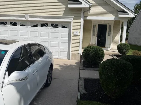 7 Duxbury Ct, Woolwich Township, NJ 08085