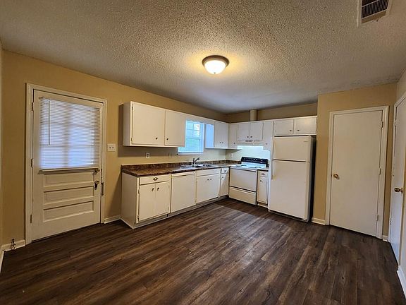 3rd image of 108 Ab Joiner Dr