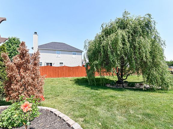 4th image of 659 Melrose Ct