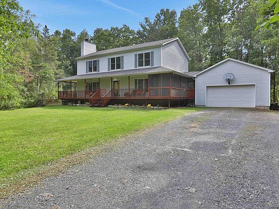 2nd image of 44 Kleinekill Drive