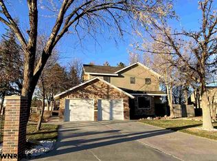 2080 Kings Rd, Gering, NE 69341