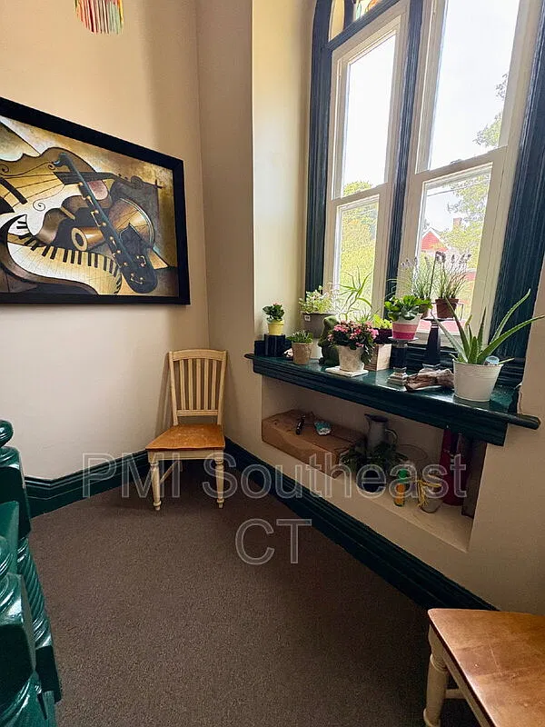 2 bed, 1.0 bath, 750 sqft, $1,650 — Photo 3