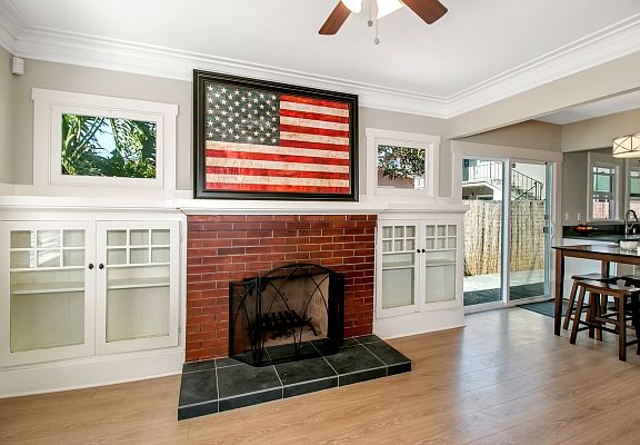 5th image of 4107 37th St