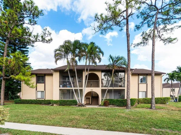 414 Pine Glen Lane #D-2, Greenacres, FL 33463