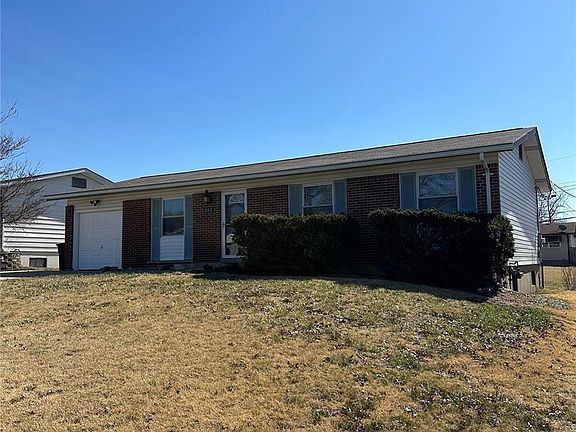 3rd image of 241 Tapestry Dr