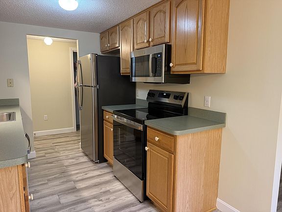 4th image of 432 Old Chatham Road APT 411