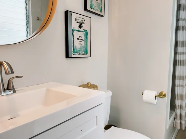 1548 Liholiho St APT 305, Honolulu, HI 96822