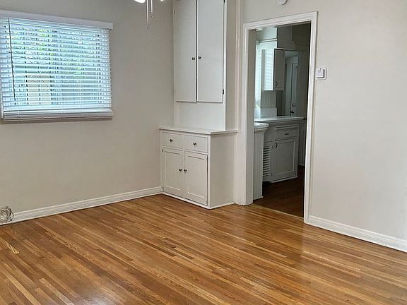 4th image of 1759 E Villa St #11816047