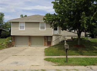 7508 E 134th St, Grandview, MO 64030