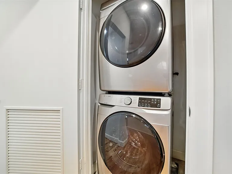 650 Westcross St #44 — Photo 25