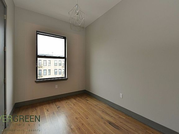 5th image of 1059 Bergen St #101