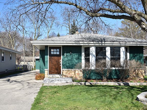 2nd image of 1755 N 116th St