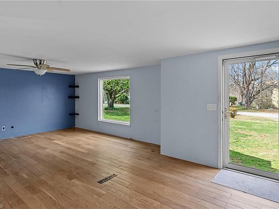 4th image of 236 Ed Nixon Rd