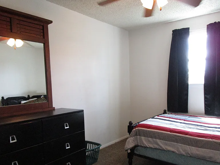 200 W 7th St #C — Photo 6