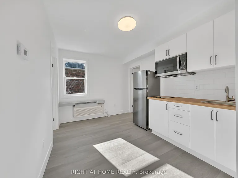 1804 Drouillard Rd #202 — Photo 3