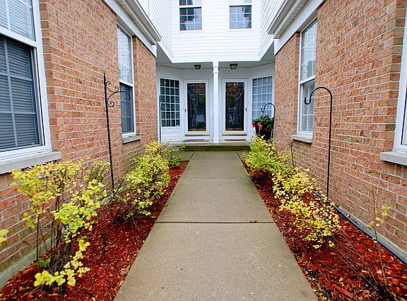 2nd image of 523 Citadel Cir