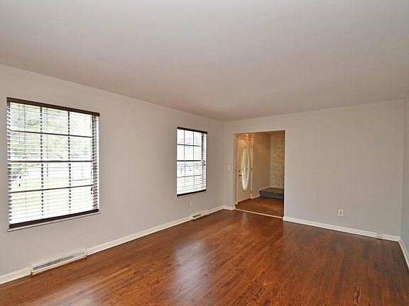 5th image of 9387 Montoro Dr