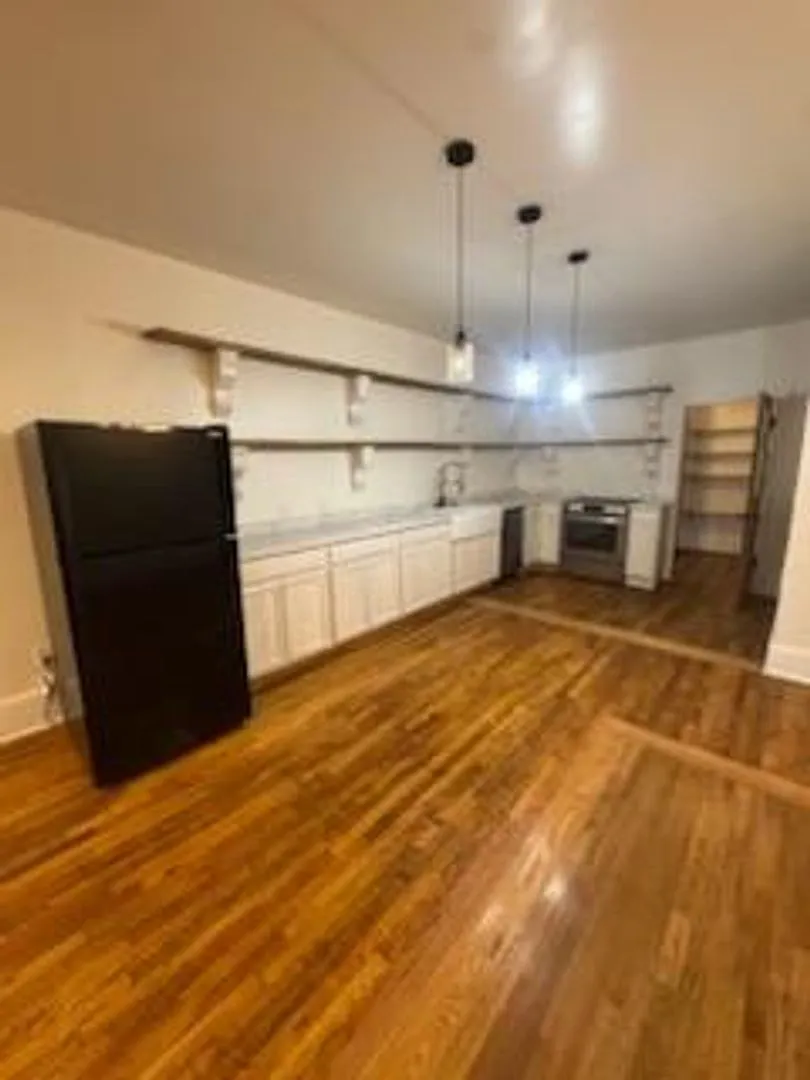 1513 Front St — Photo 4