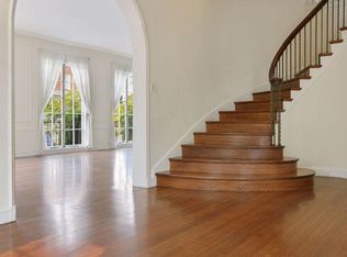 2497 Pacific Ave, San Francisco, CA 94115