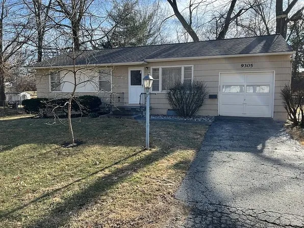 9305 E 69th St, Raytown, MO 64133