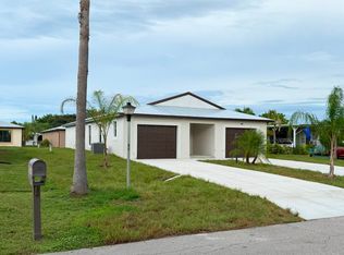 44 Silver Oak Dr, Port Saint Lucie, FL 34952