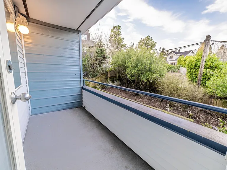 Terrace Villa Apartments — Photo 11