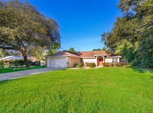36115 Michigan Dr, Eustis, FL 32736
