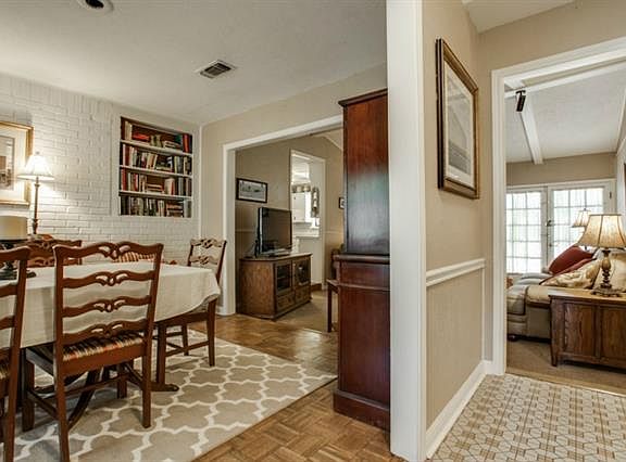 4th image of 2228 Shady Grove Dr