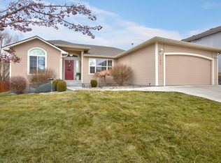 806 Mount Aix Way, Yakima, WA 98901