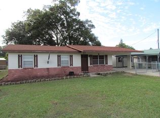 902 NE 4th St, Chiefland, FL 32626