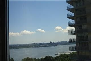 3rd image of 1600 Parker Ave APT 30h
