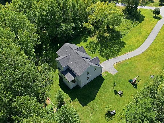 5th image of 12200 Authur Ct