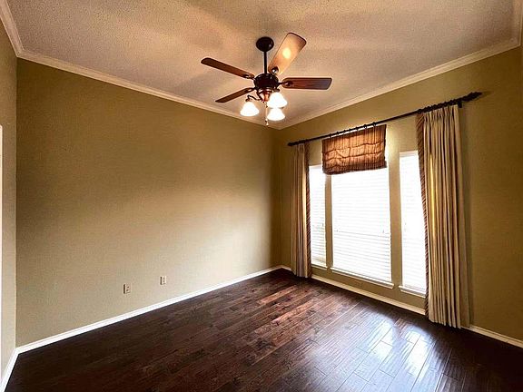 2nd image of 1388 Wentworth Dr