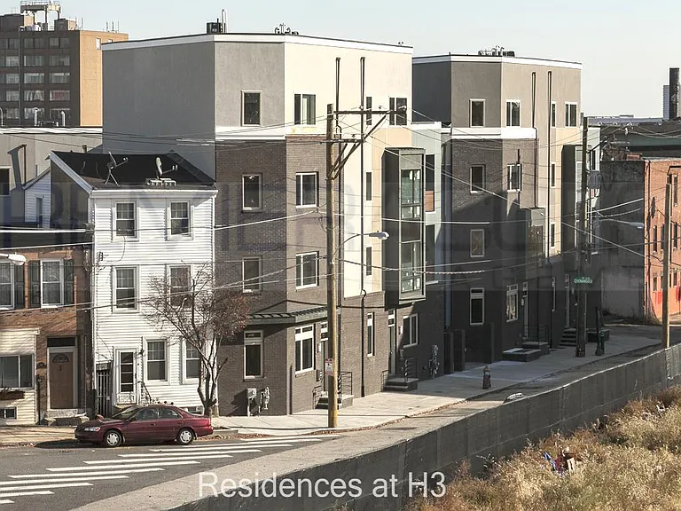 1106 N Hope St — Photo 13