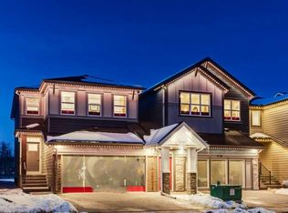 416 S Legacy Cir SE, Calgary, AB T2X4J2