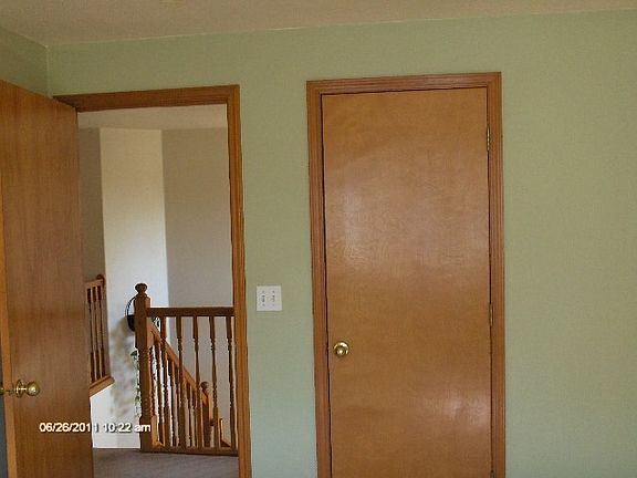 5th image of 1402 NE 127th Ave