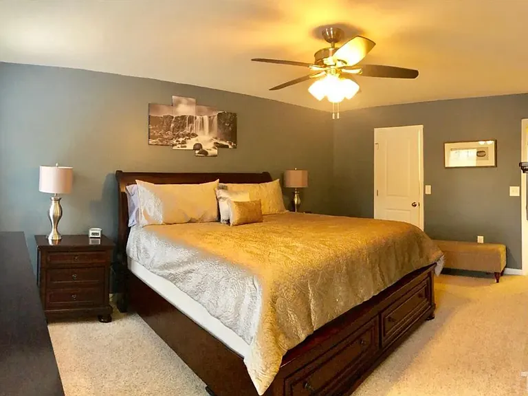 108 Goodsell Ct — Photo 5