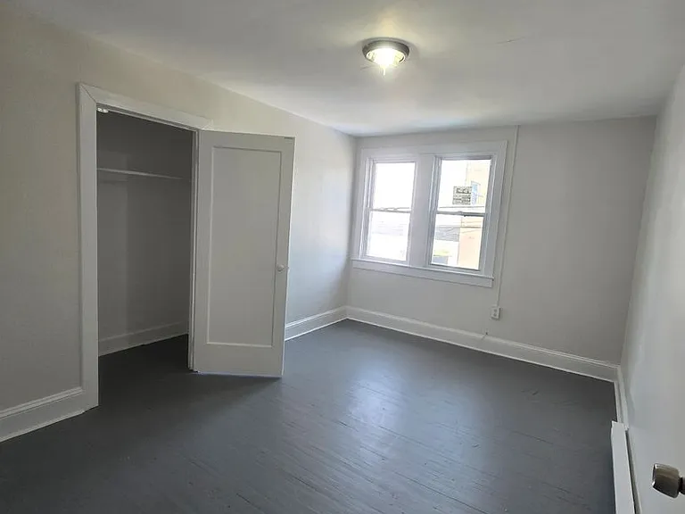 1419 Princeton Ave — Photo 6