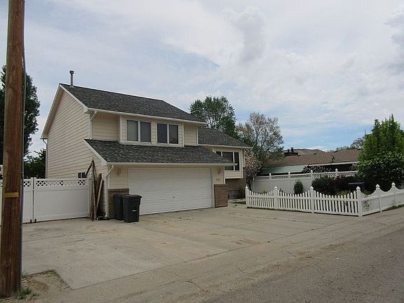 4th image of 1545 E Teton Blvd