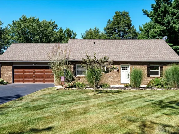 4960 E County Line Rd, Springfield, OH 45502