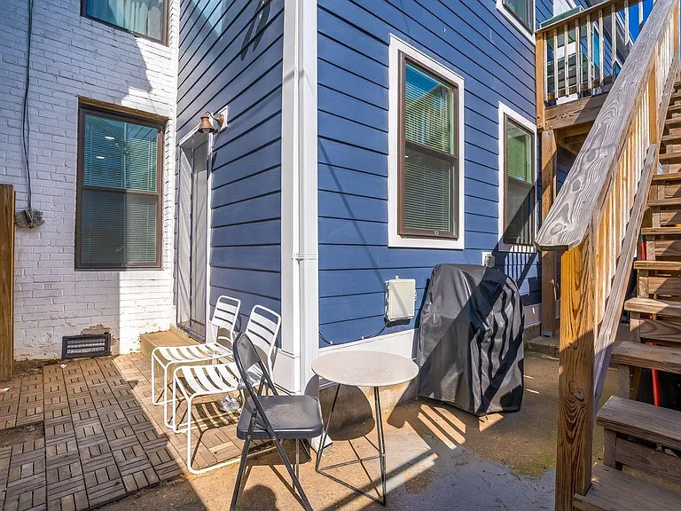2-1605 F St NE #2 — Photo 27