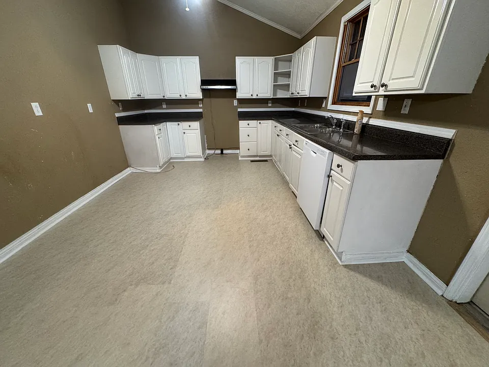 4145 Witty Ln