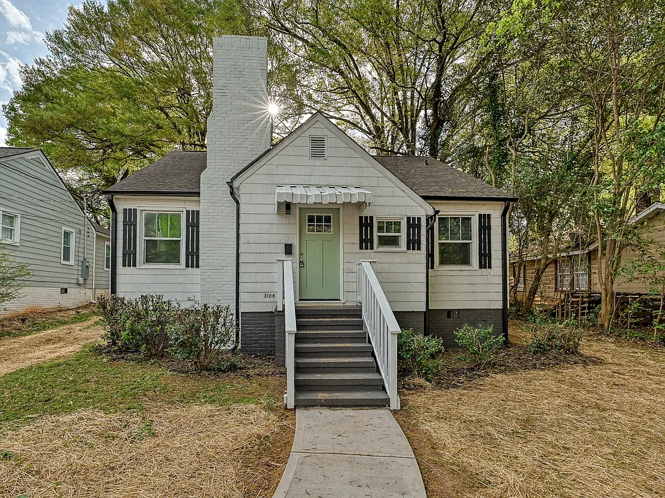 3108 Rush Ave