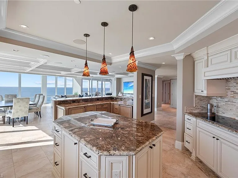 3991 Gulf Shore Blvd N #Penthouse 101 — Photo 19