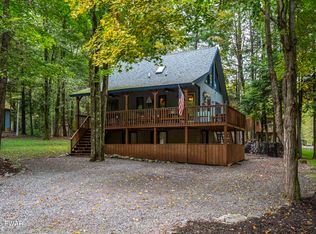 1013 Oak Ter, Lake Ariel, PA 18436