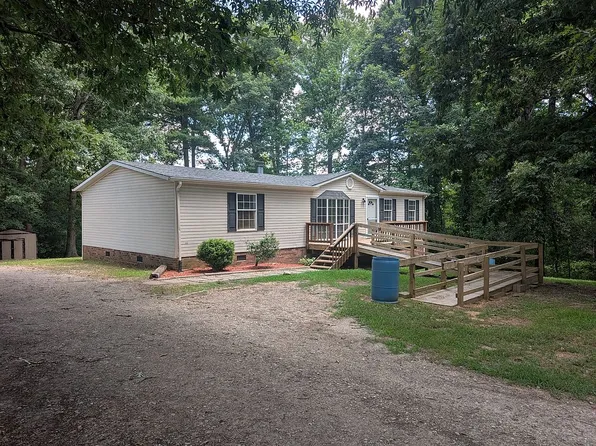 667 Woodhaven Rd, North Wilkesboro, NC 28659